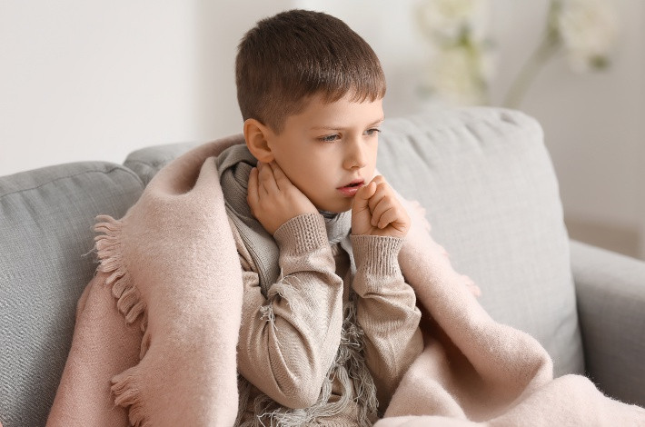 Бромгексин может выступать как в качестве самостоятельного лекарственного препарата, так и в комплексе с другими.