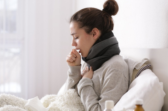 Лечение ларингита, ринита и фарингита не обходится без назначения муколитических препаратов, таких как Амброксол.