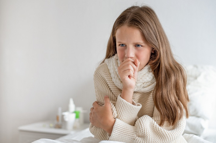 Препарат не назначают детям и кормящим женщинам и с осторожностью прописывают беременным.