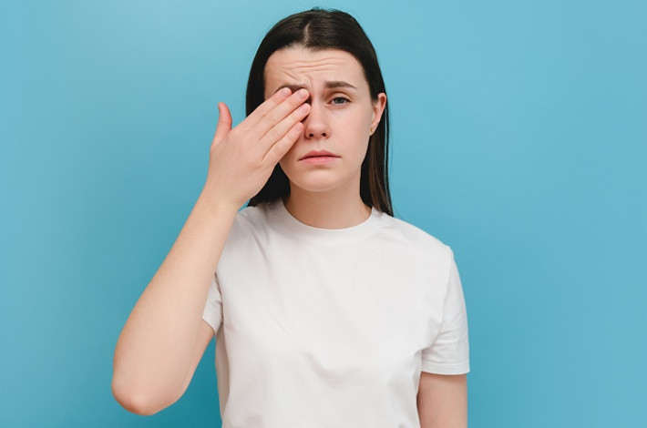 Дротаверин можно использовать для снятия спазмов людям с повышенным внутриглазным давлением