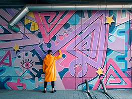 Современное изобразительное искусство: графика, стрит-арт, комиксы