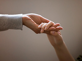 Для чего нужны телефоны доверия и можно ли им доверять