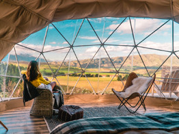 Лучшие глэмпинги в России: как сходить в поход с комфортом?