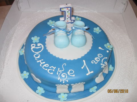 Торт давиду 1 годик. Даниилу 1 годик. Годик даниле. Торт данилу 1 годик. Открытка на годик мальчику.